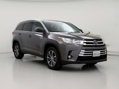 2019 Toyota Highlander XLE -
                Sacramento, CA