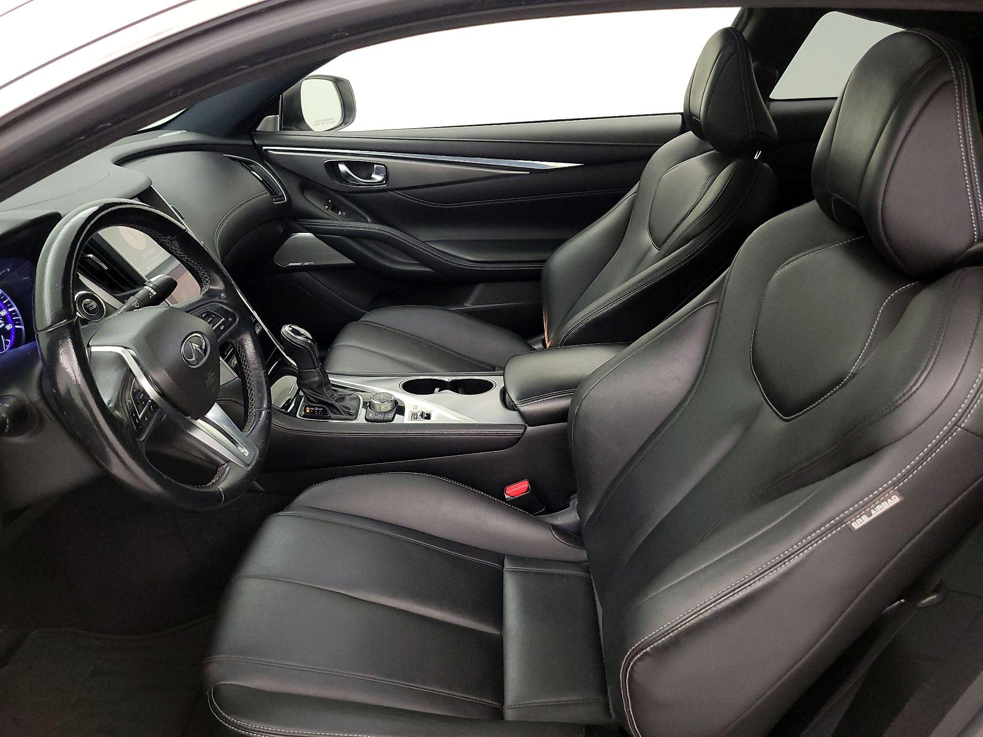 Thumbnail: 2017 INFINITI Q60 - 11