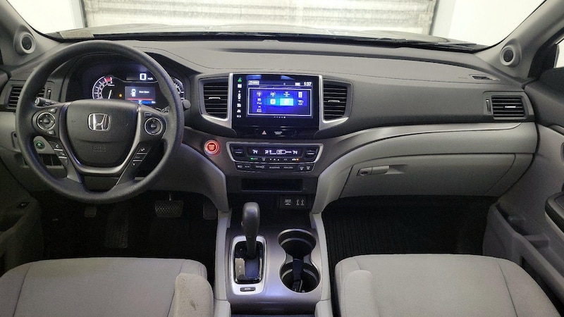 2016 Honda Pilot EX 9