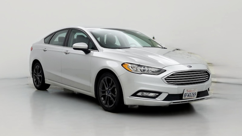 2018 Ford Fusion SE Hero Image