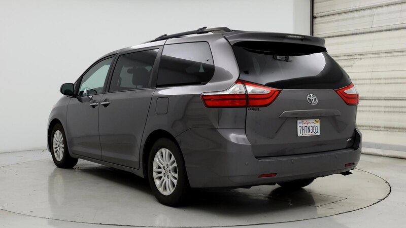 2015 Toyota Sienna XLE 2