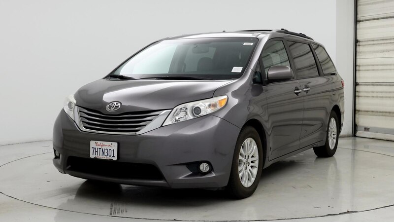 2015 Toyota Sienna XLE 4