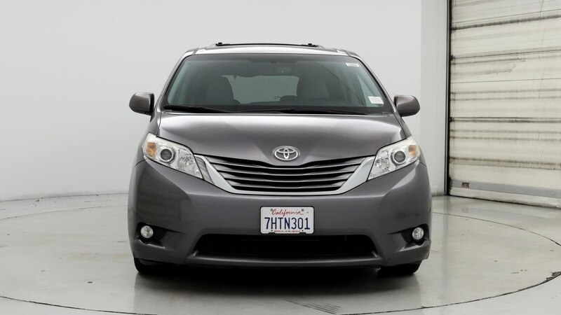 2015 Toyota Sienna XLE 5