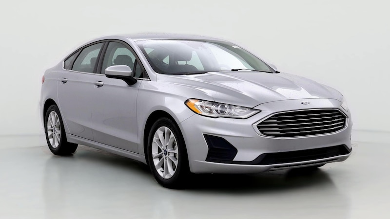 2020 Ford Fusion SE Hero Image