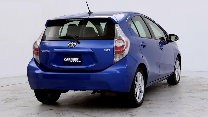 2013 Toyota Prius c Four 2