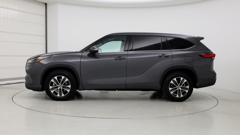 2022 Toyota Highlander XLE 3