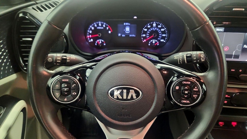 2020 Kia Soul EX 10