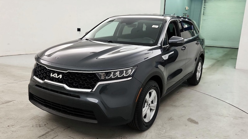 2022 Kia Sorento LX Hero Image