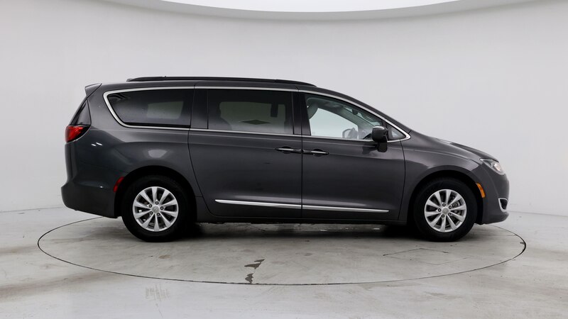 2017 Chrysler Pacifica Touring L 7