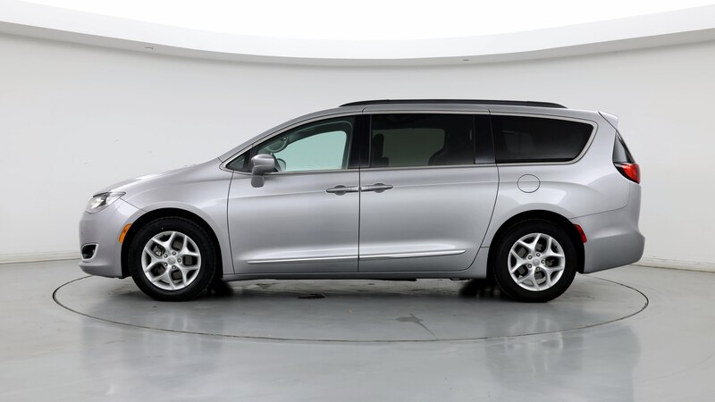 2017 Chrysler Pacifica Touring L 3