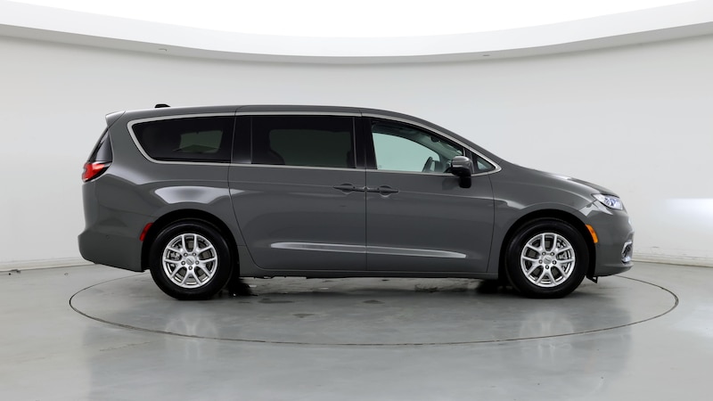 2023 Chrysler Pacifica Touring L 7