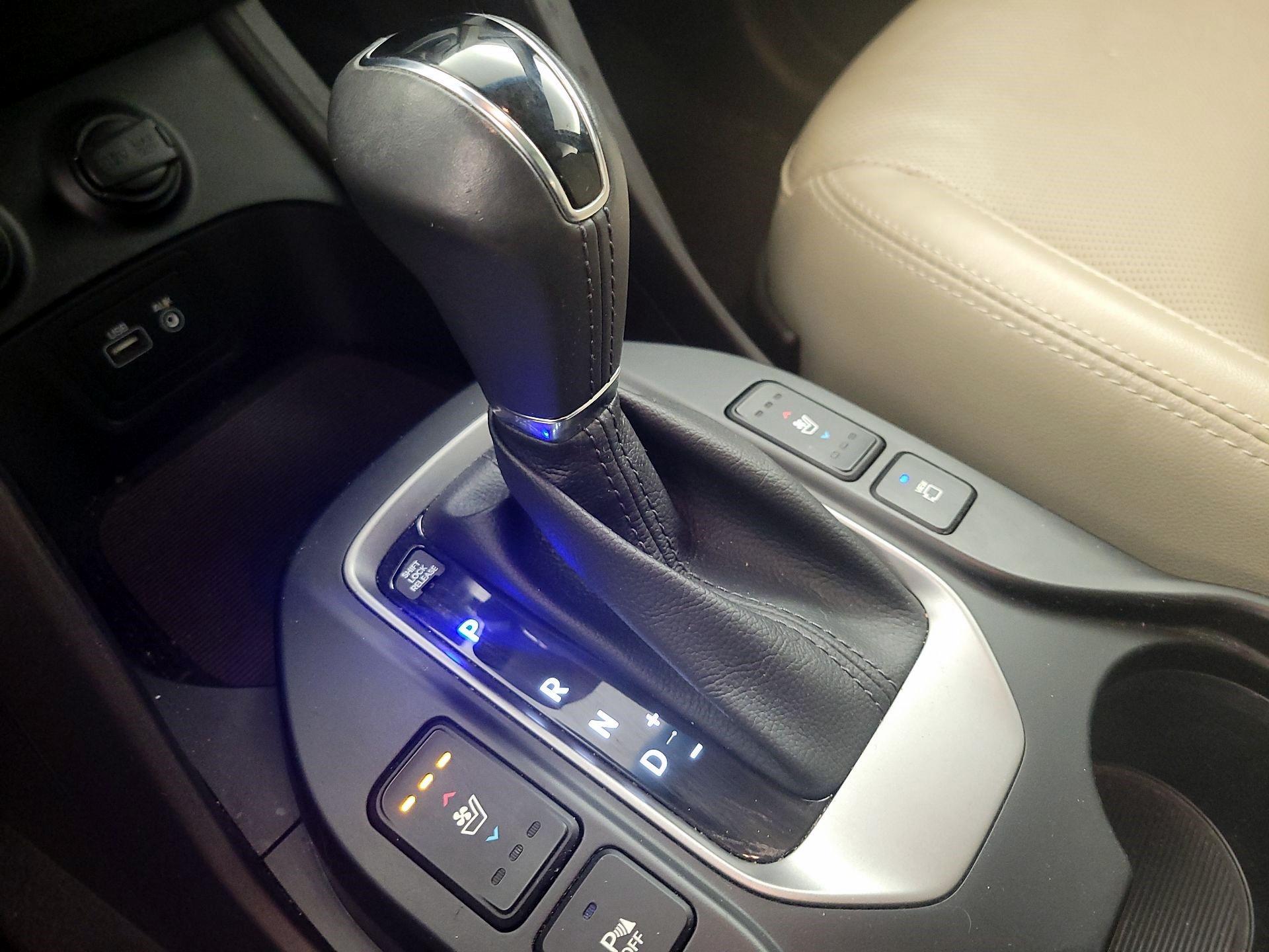 Thumbnail: 2017 Hyundai Santa Fe - 18