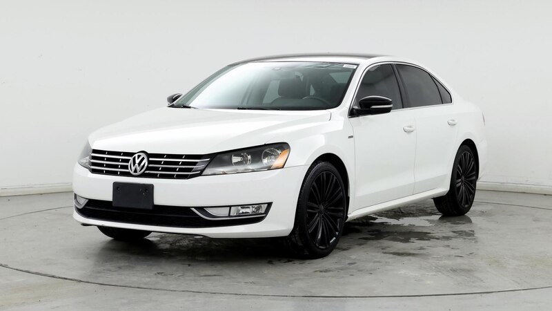 2015 Volkswagen Passat Sport 4