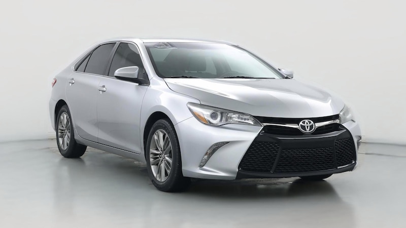 2016 Toyota Camry SE Hero Image