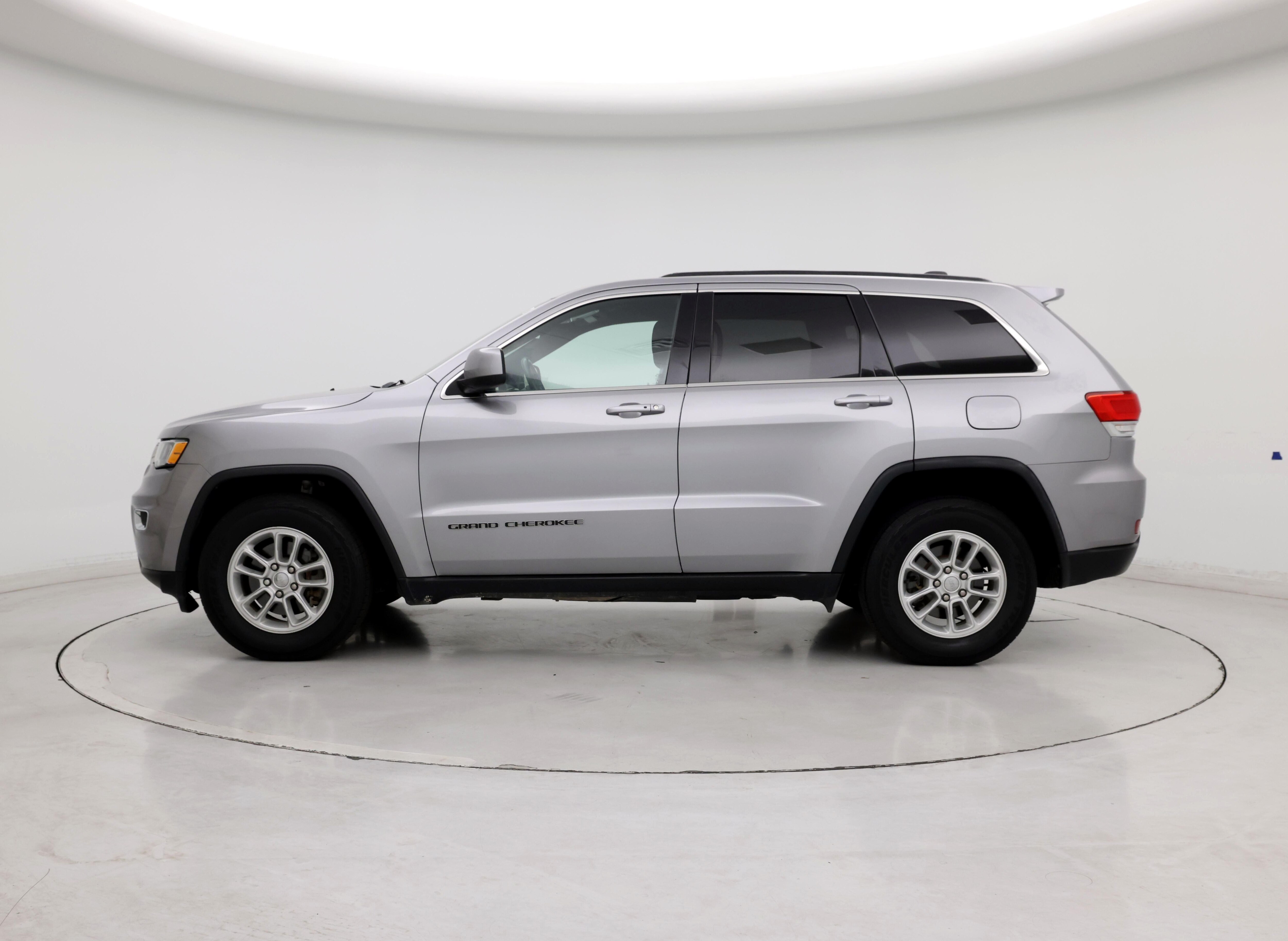 Thumbnail: 2018 Jeep Grand Cherokee - 3