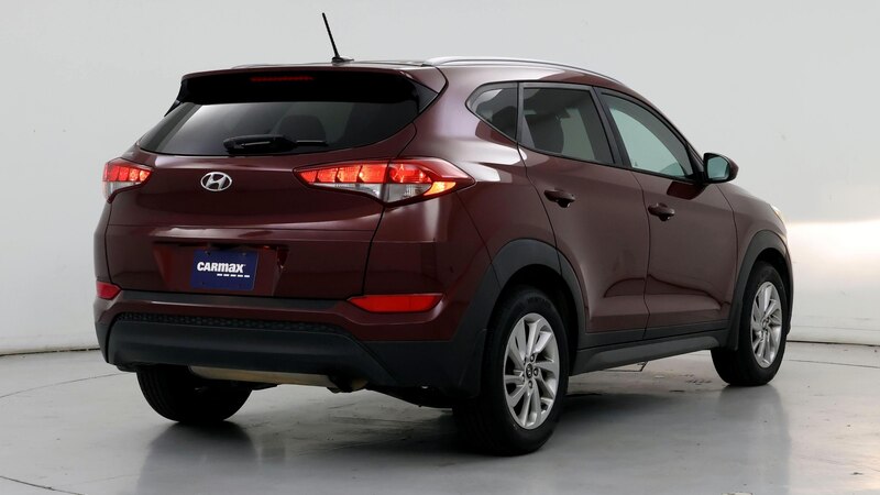 2016 Hyundai Tucson SE 8