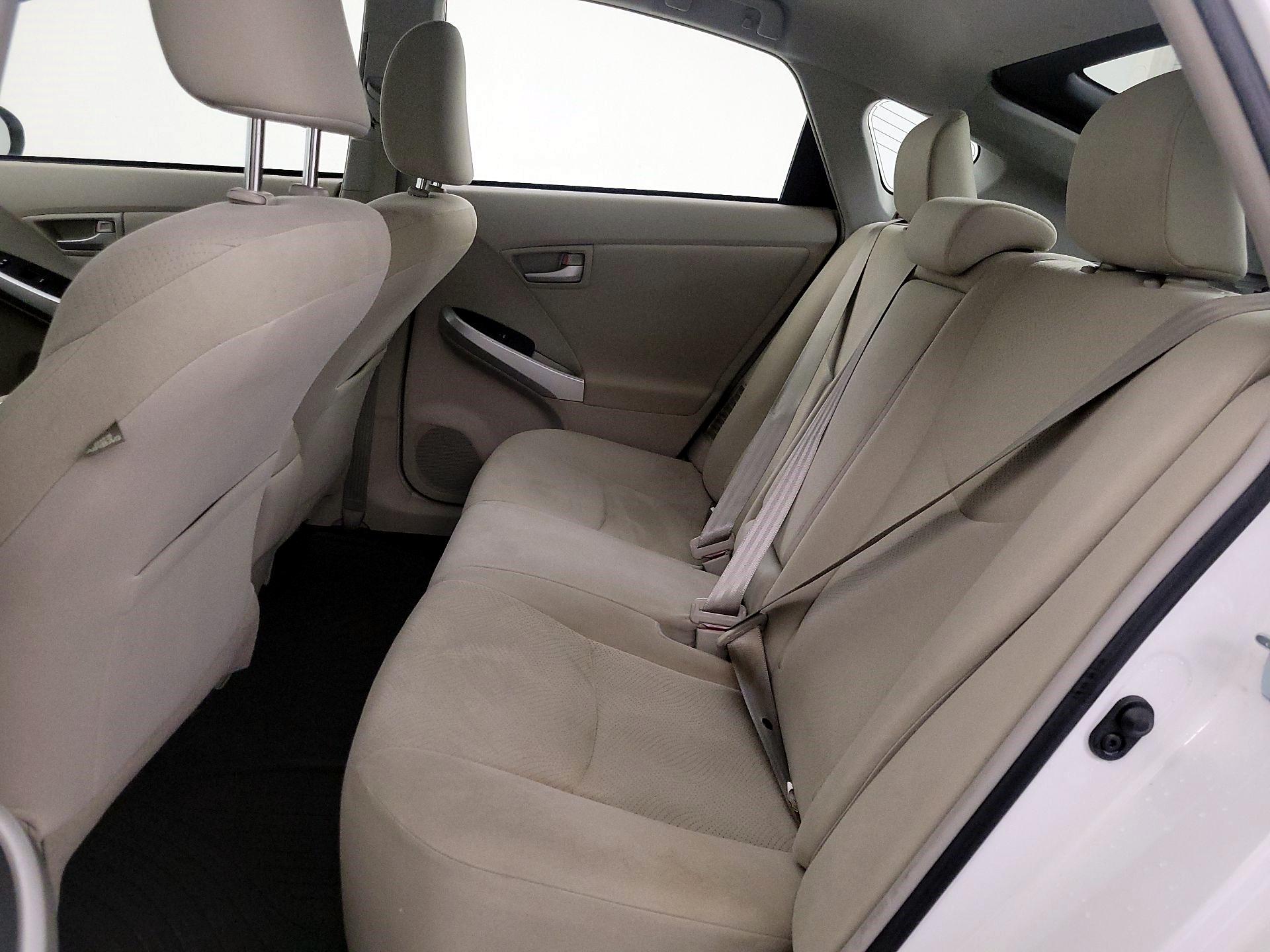 Thumbnail: 2015 Toyota Prius - 19