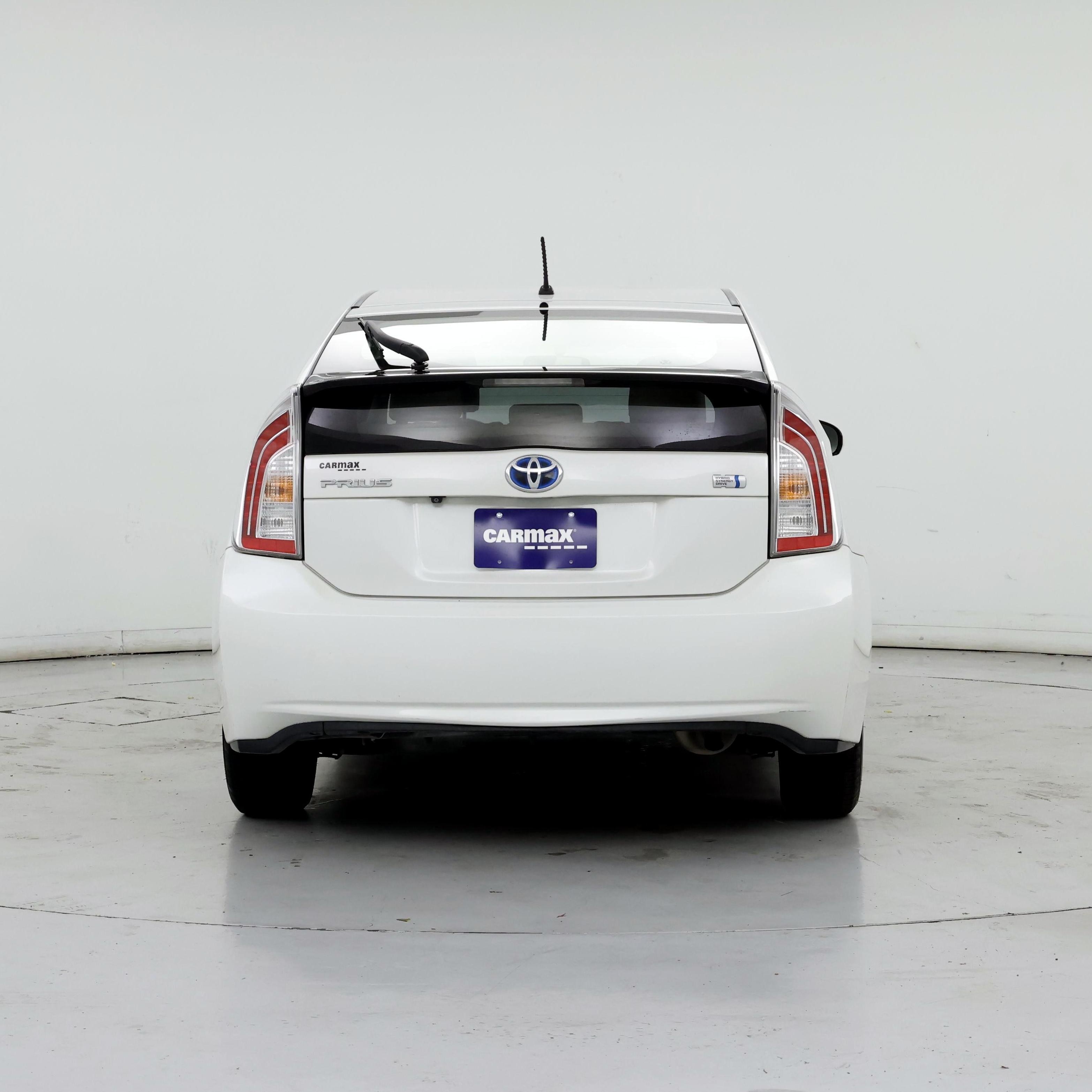 Thumbnail: 2015 Toyota Prius - 6