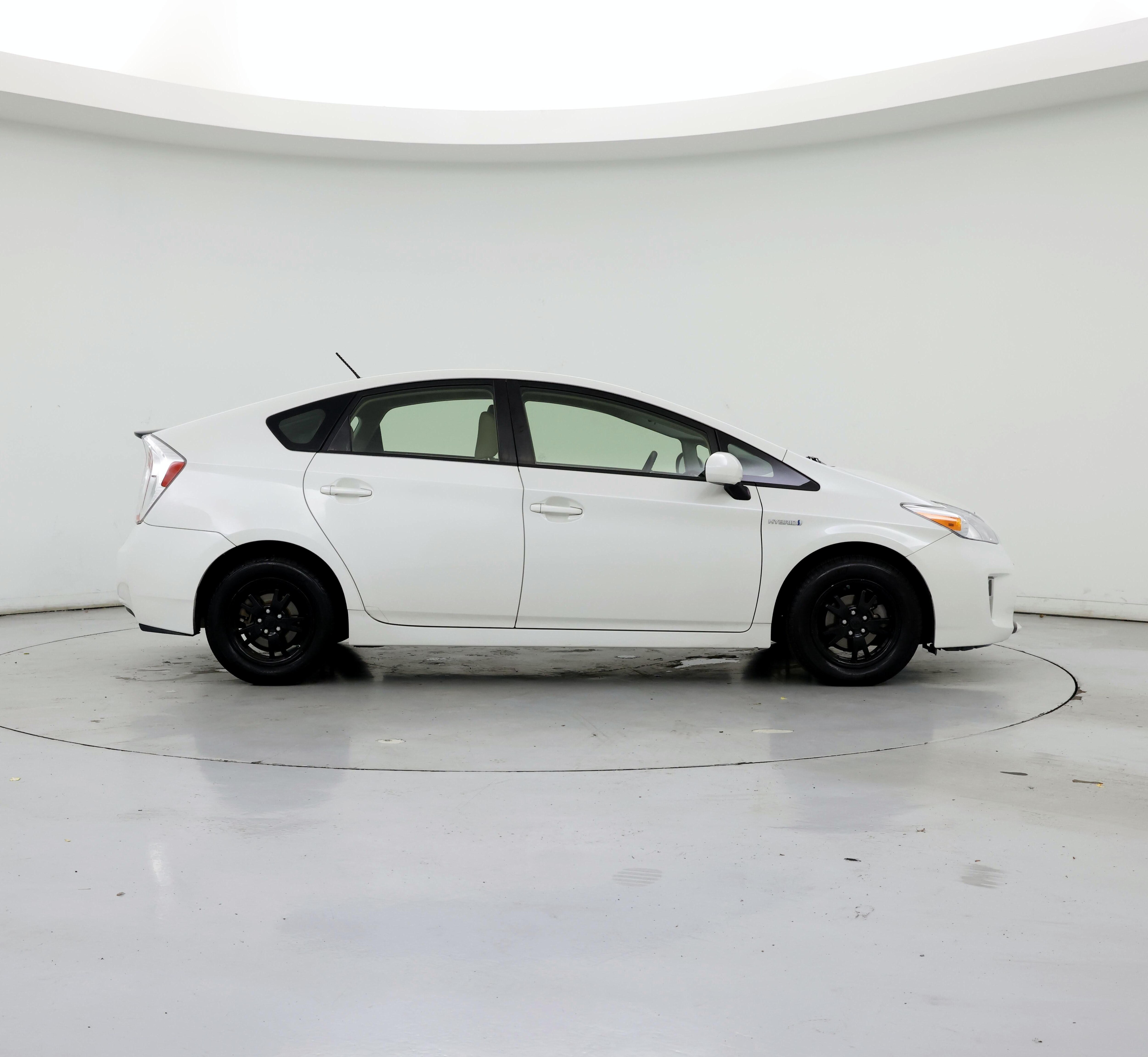 Thumbnail: 2015 Toyota Prius - 7