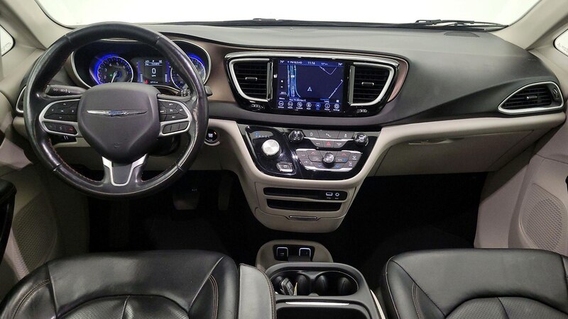 2019 Chrysler Pacifica Touring L 9