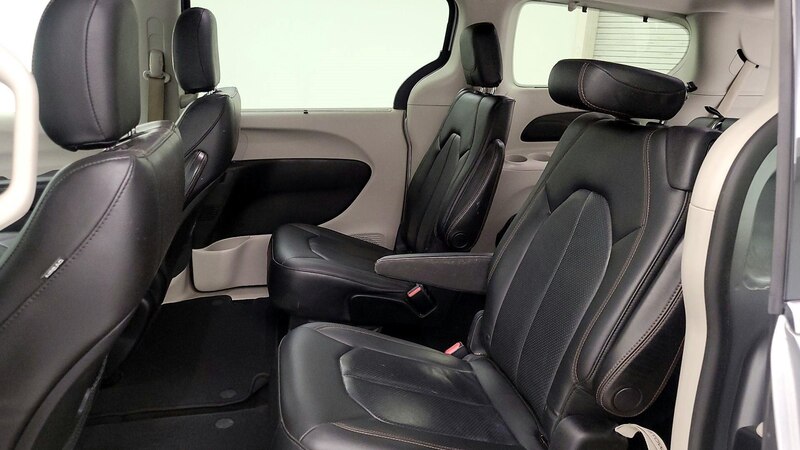 2019 Chrysler Pacifica Touring L 20