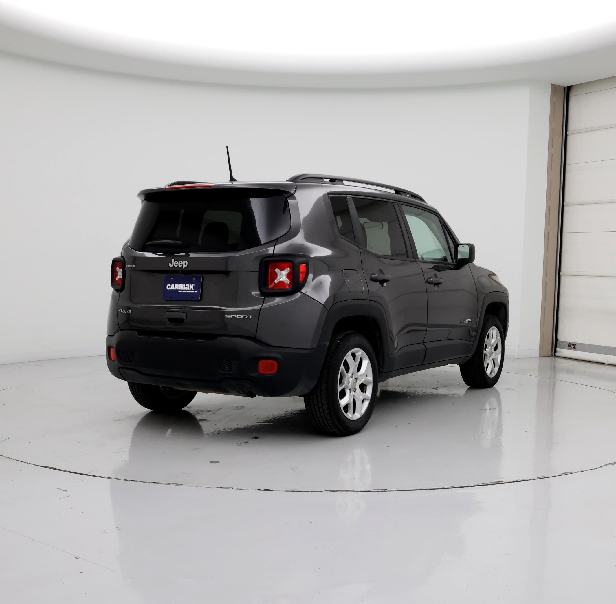 Thumbnail: 2018 Jeep Renegade - 8