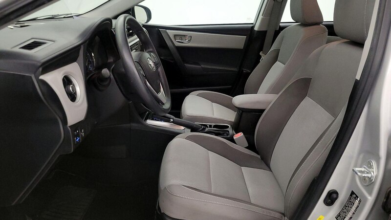 2017 Toyota Corolla LE 11