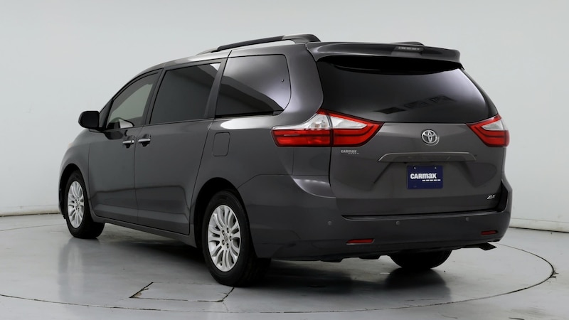 2015 Toyota Sienna XLE 2