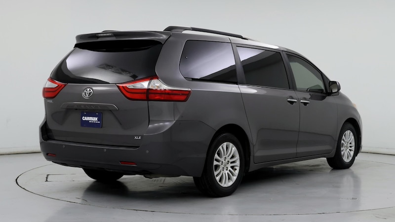 2015 Toyota Sienna XLE 8