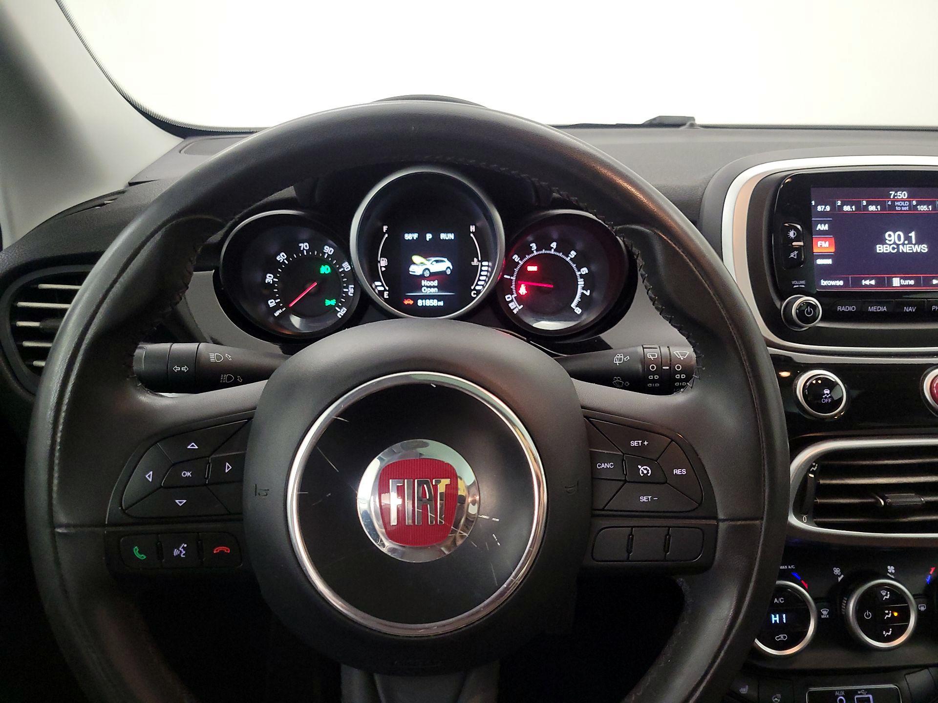 Thumbnail: 2016 Fiat 500X - 10