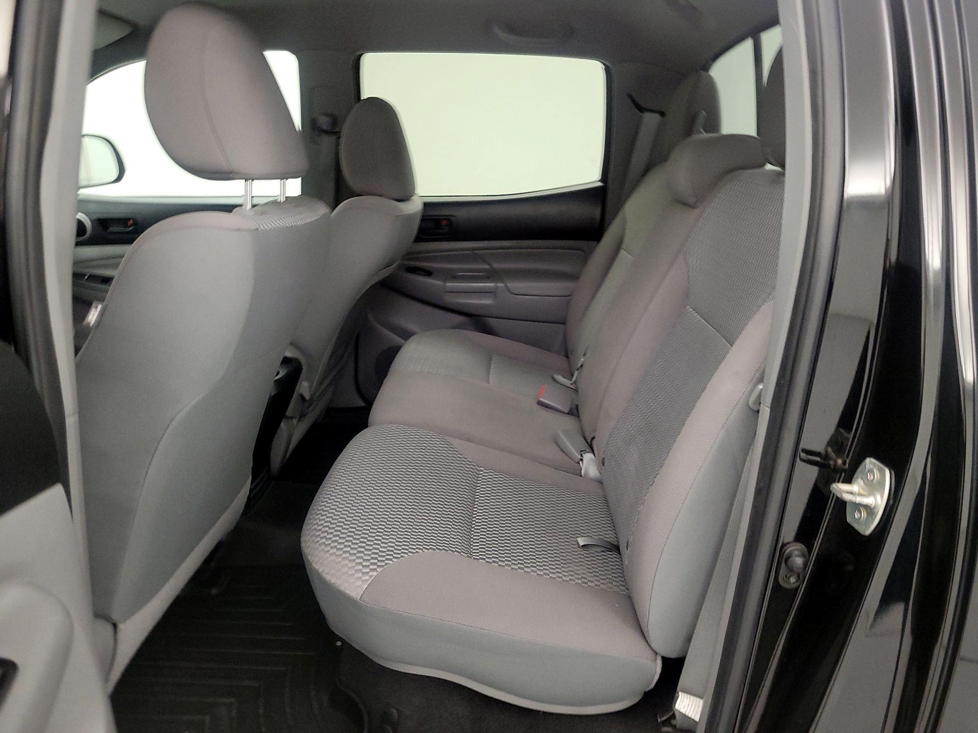 Thumbnail: 2013 Toyota Tacoma - 19