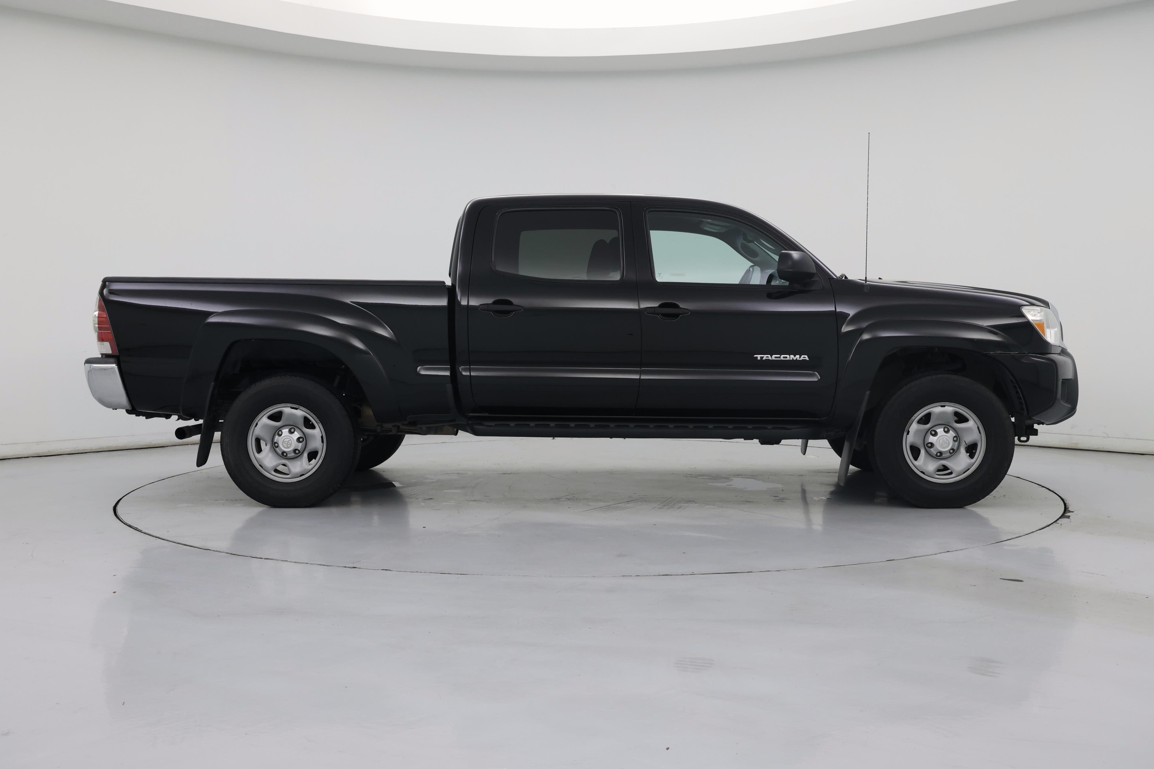 Thumbnail: 2013 Toyota Tacoma - 7