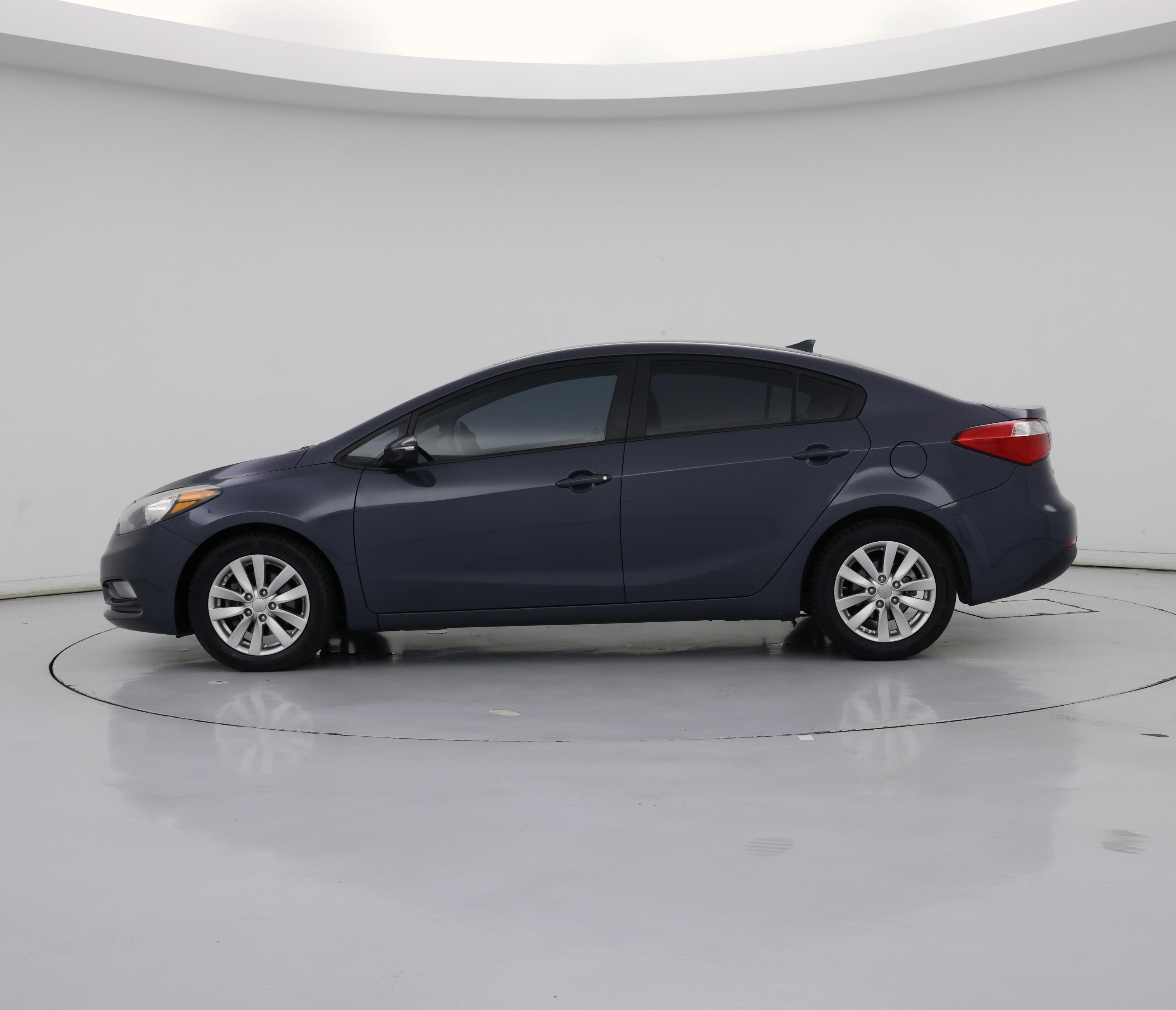 Thumbnail: 2016 Kia Forte - 3