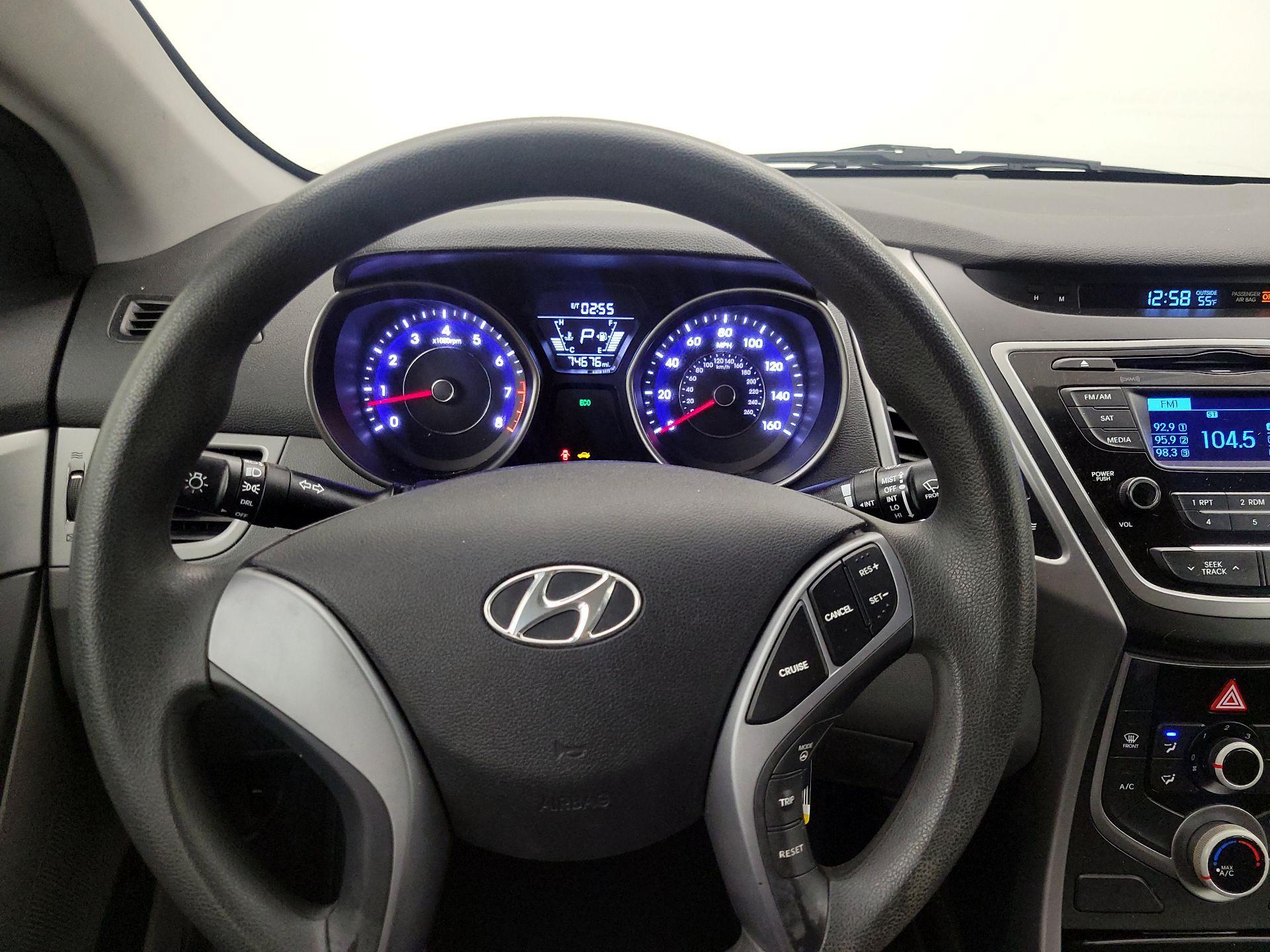 Thumbnail: 2015 Hyundai Elantra - 10