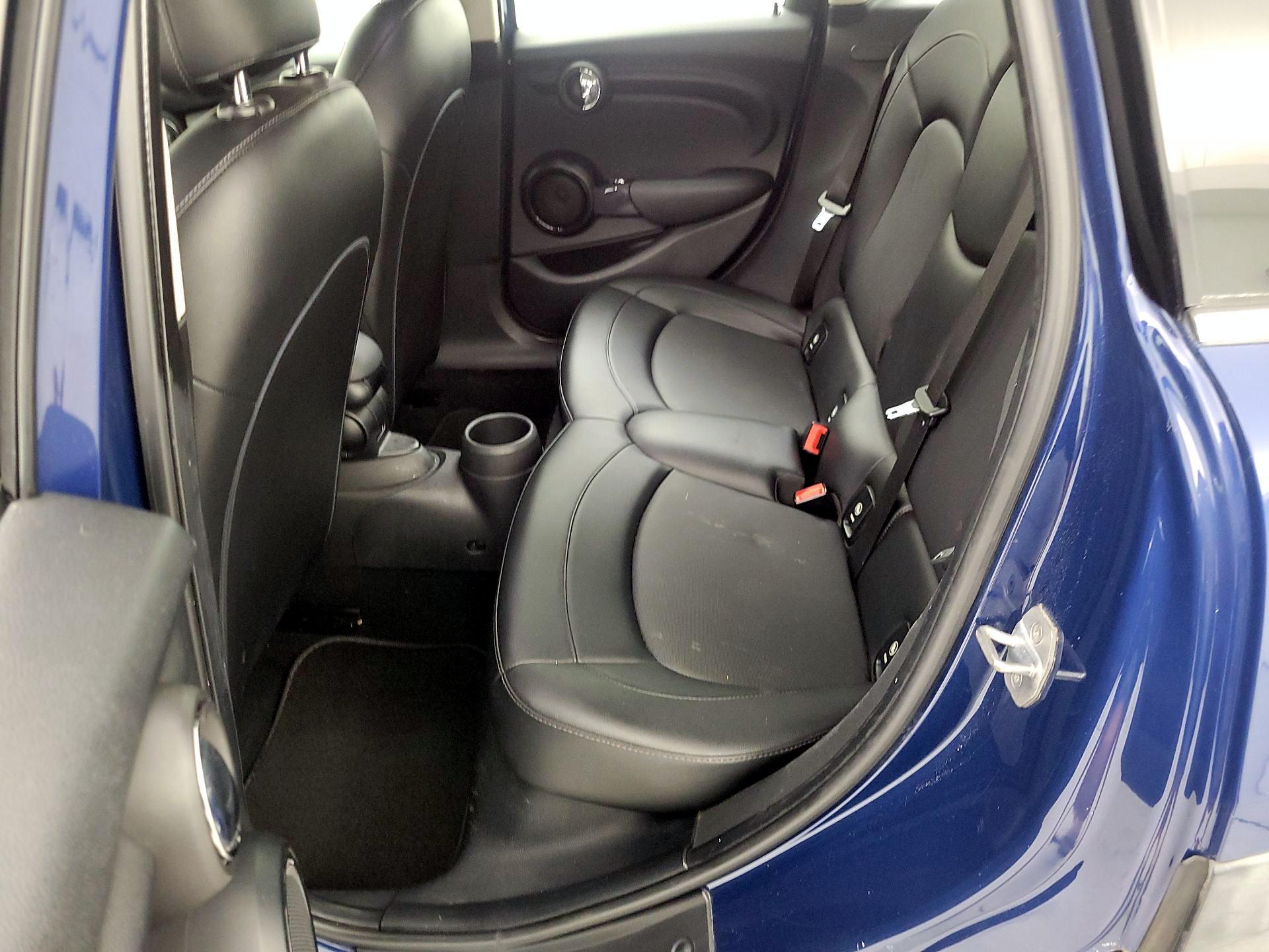 Thumbnail: 2017 MINI Cooper Hardtop - 18