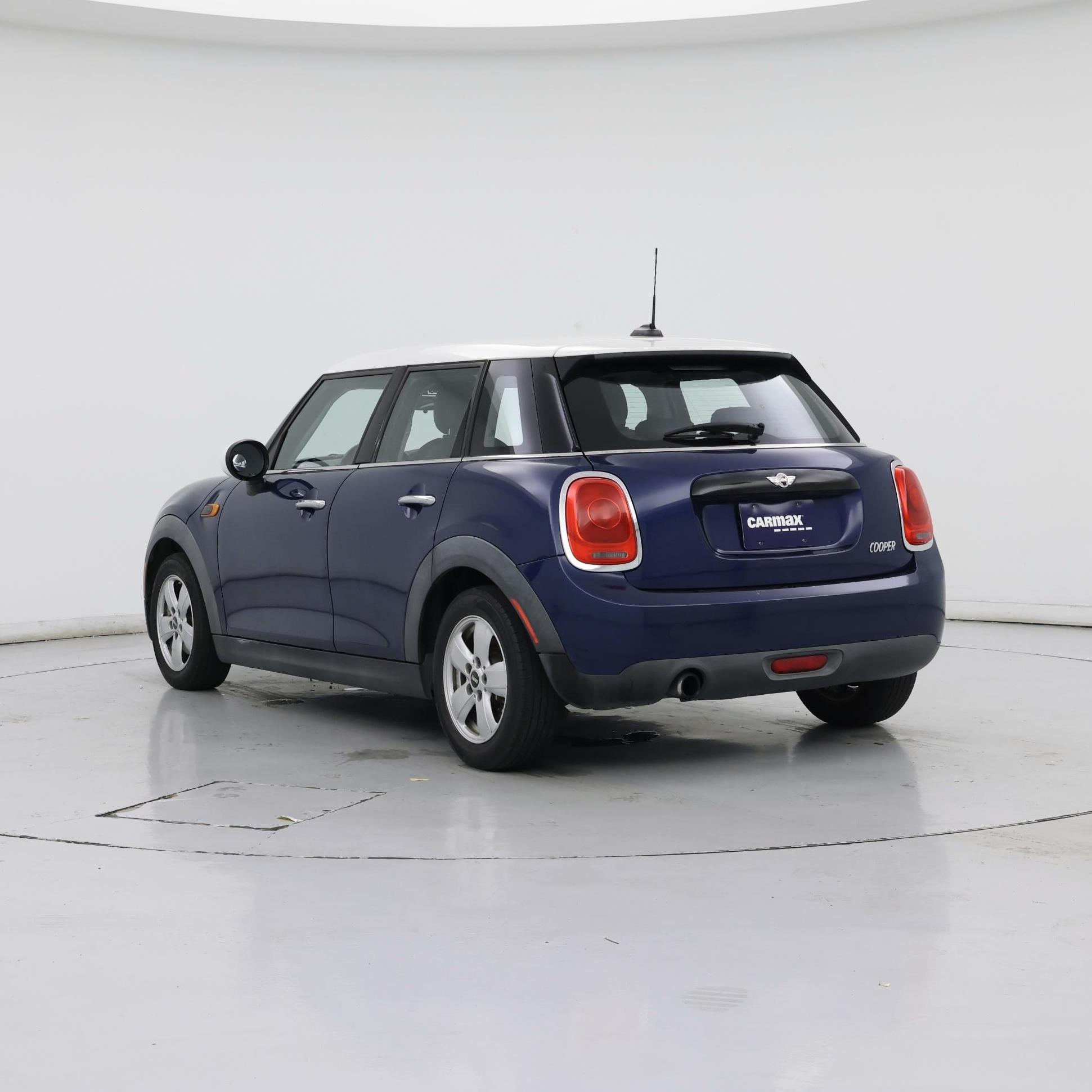 Thumbnail: 2017 MINI Cooper Hardtop - 2