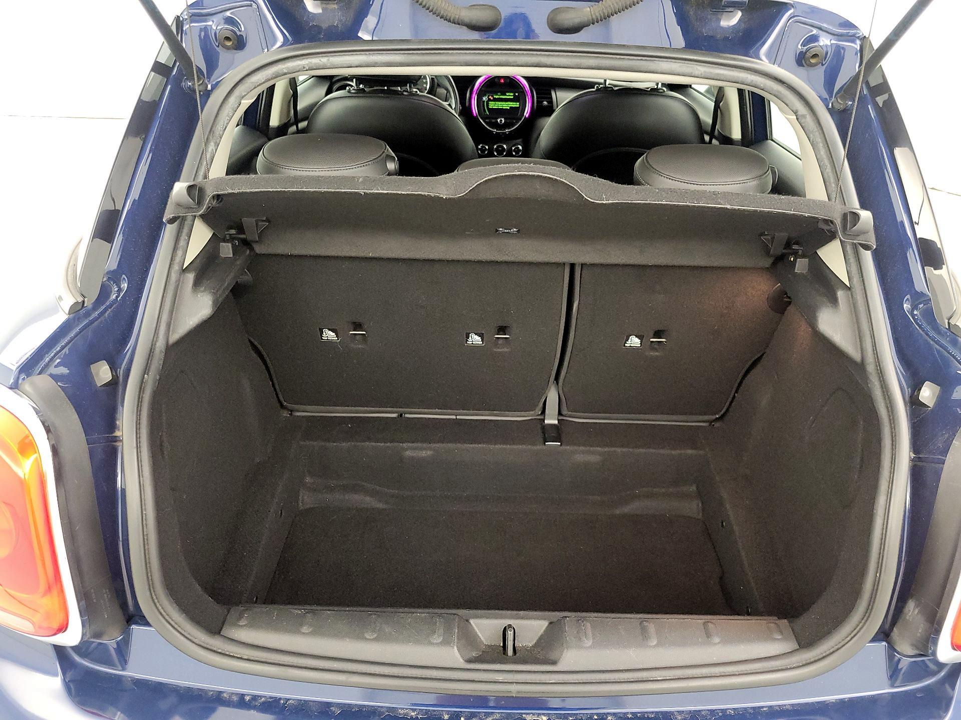 Thumbnail: 2017 MINI Cooper Hardtop - 19