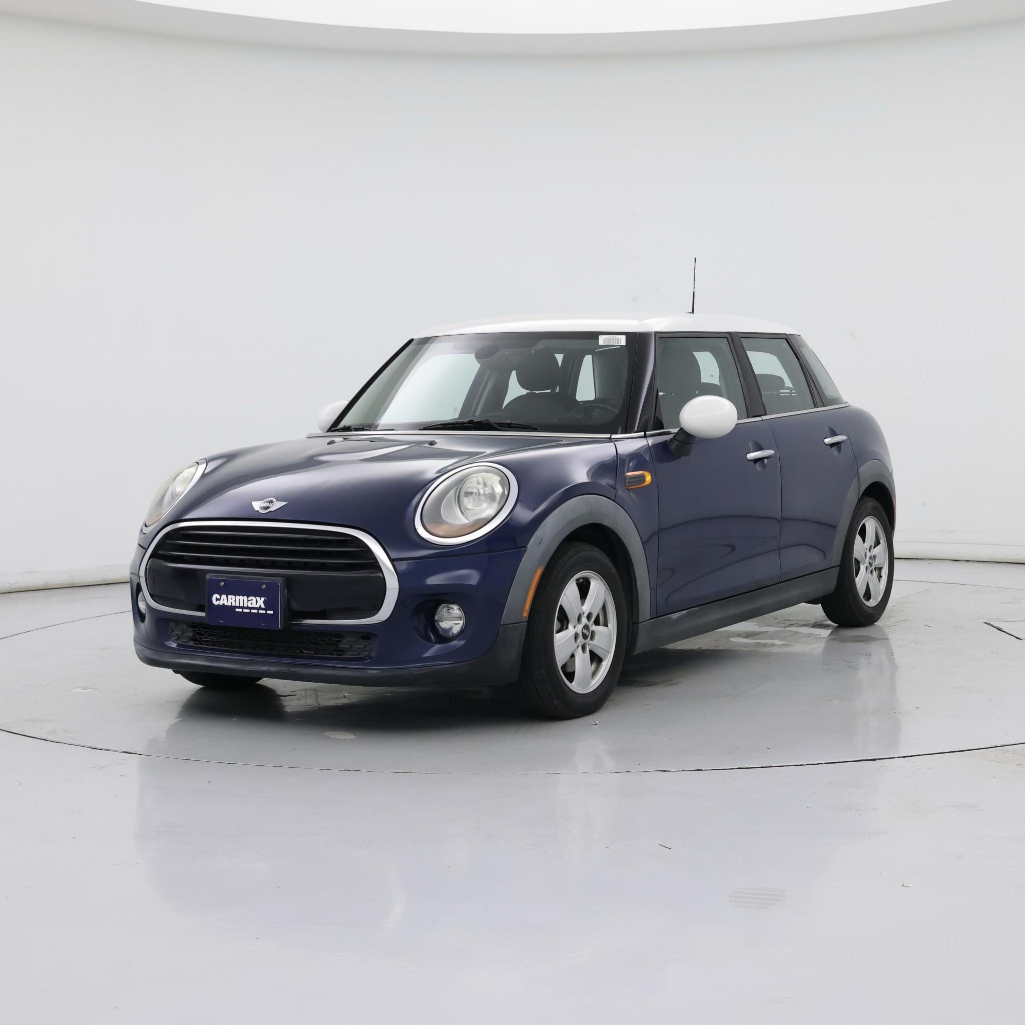Thumbnail: 2017 MINI Cooper Hardtop - 4