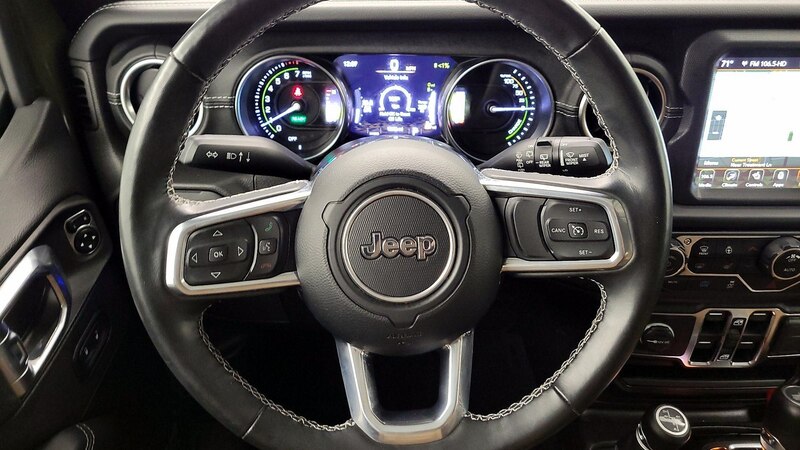 2022 Jeep Wrangler Unlimited Sahara 10