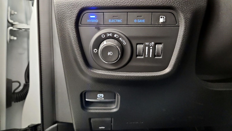 2022 Jeep Grand Cherokee 4xe 13