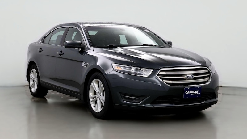 2016 Ford Taurus SEL Hero Image