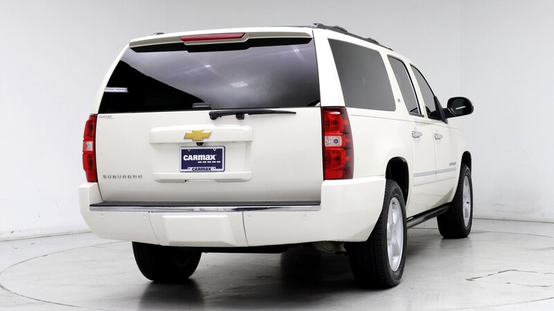 2014 Chevrolet Suburban 1500 LTZ 8