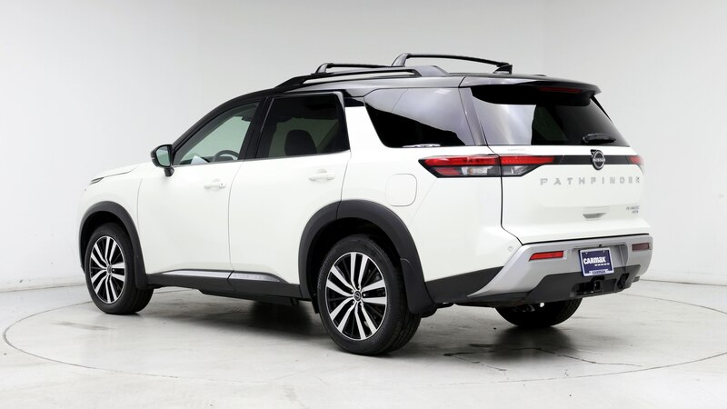 2023 Nissan Pathfinder Platinum 2