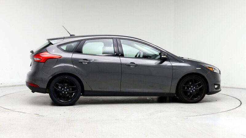 2016 Ford Focus SE 7