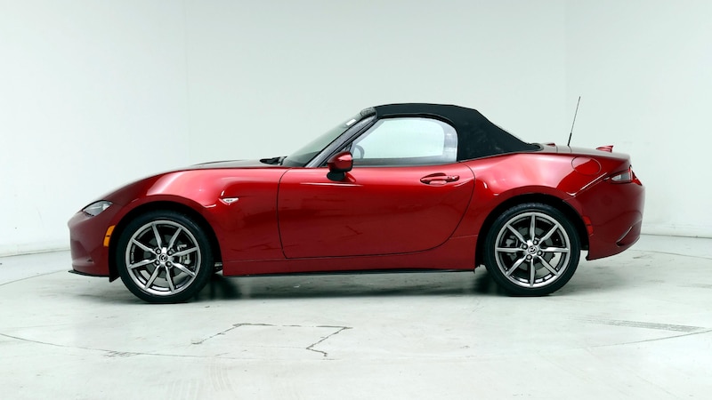 2022 Mazda MX-5 Miata Grand Touring 3