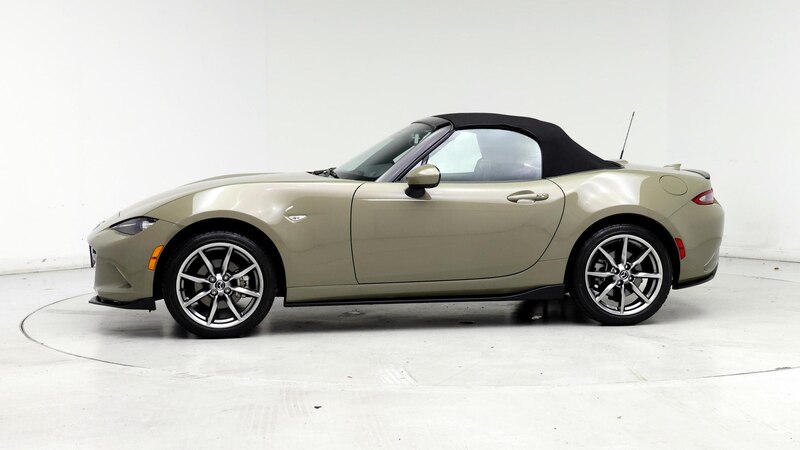 2023 Mazda MX-5 Miata Grand Touring 3