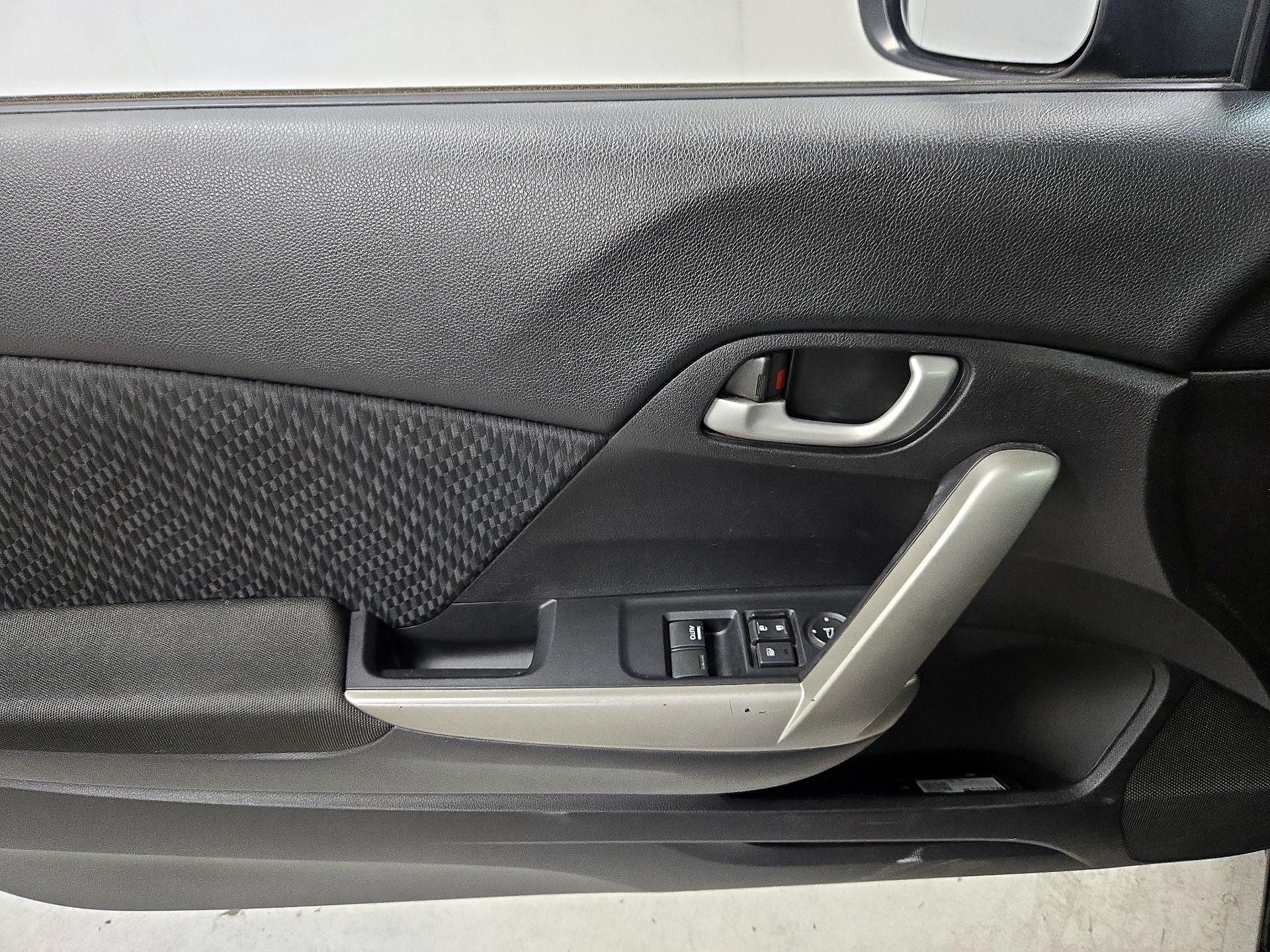 Thumbnail: 2015 Honda Civic - 12