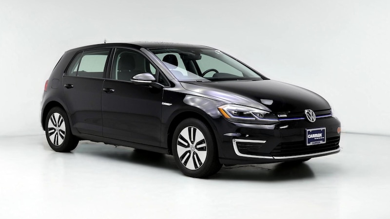 2019 Volkswagen Golf SEL Hero Image