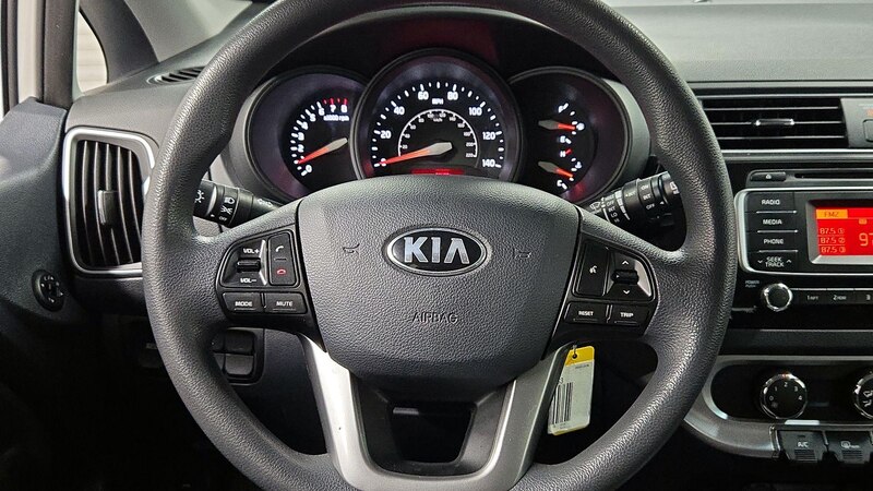 2016 Kia Rio5 LX 10