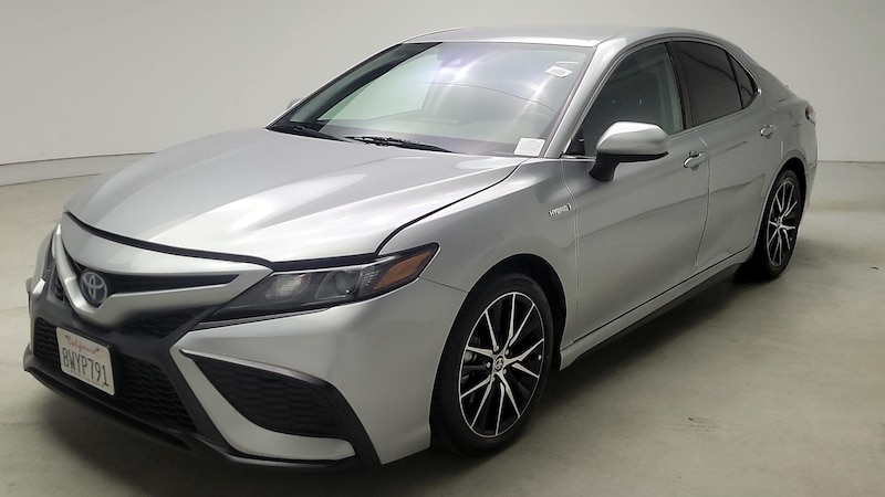 2021 Toyota Camry SE 3